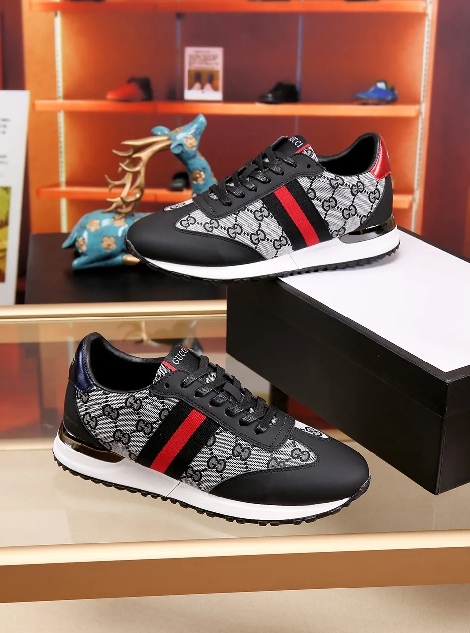 Factory price: 400💰"GUCCI"⚠️⚠️Top purchasing agent🔍🔍Sold simultaneously at men's HK counters. Sole: The original sole is specially provided by the original factory. The exclusive movable molded sole is super comfortable. The original factory follows the order. 🔍🔍High quality. 💪Details determine the quality. We only make shoes with our heart. You can enter and leave the counter at will. You are welcome to compare. Two colors are available. Size: 38-44, customized 45